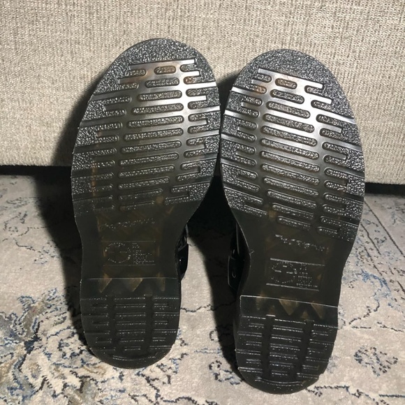 Dr. Martens Wincox Boots Black - Picture 8 of 10